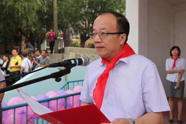 小學校長入選長江學者，他是第一個！