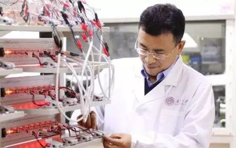 陳軍院士：我的“電池”人生！