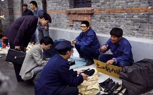 科研民工轉型擺地攤致富指南